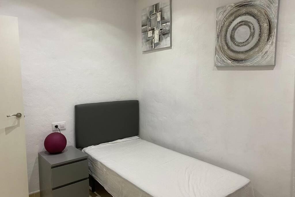 Apartamentos Manrique เฮเรซ เด ลาฟรอนเตรา ภายนอก รูปภาพ